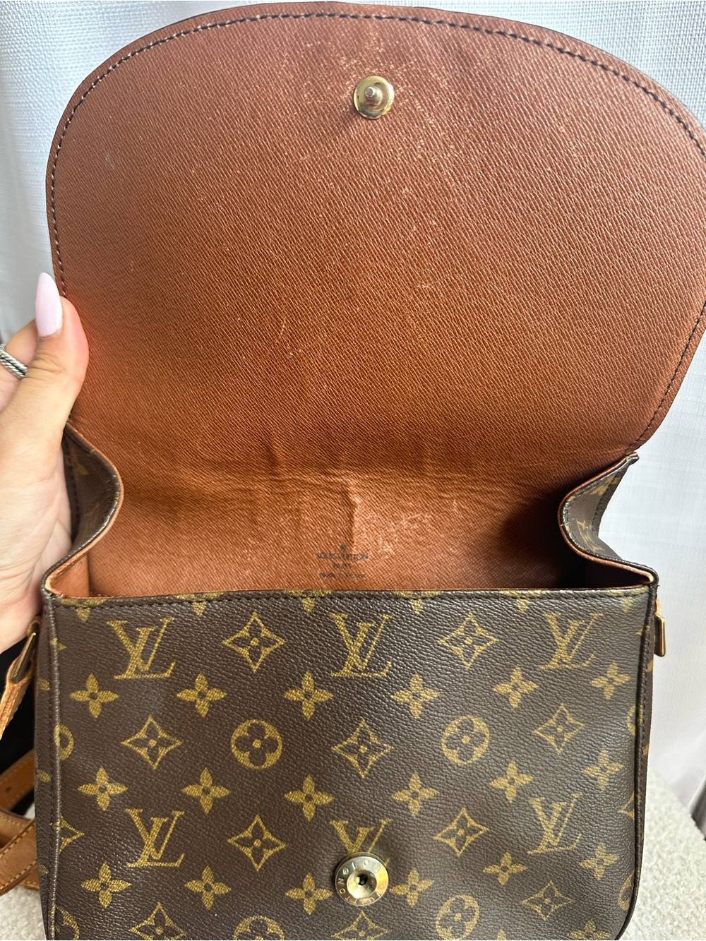 Louis Vuitton Saint Cloud GM – Vintage Monogram Shoulder Bag - Picture 4 of 16